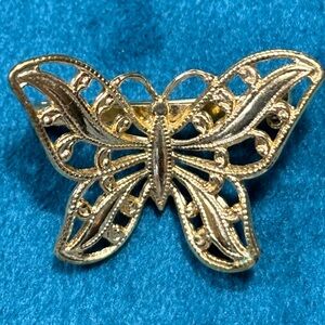 Napier Gold-Tone Petite Butterfly InFlight pre-owned   EUC